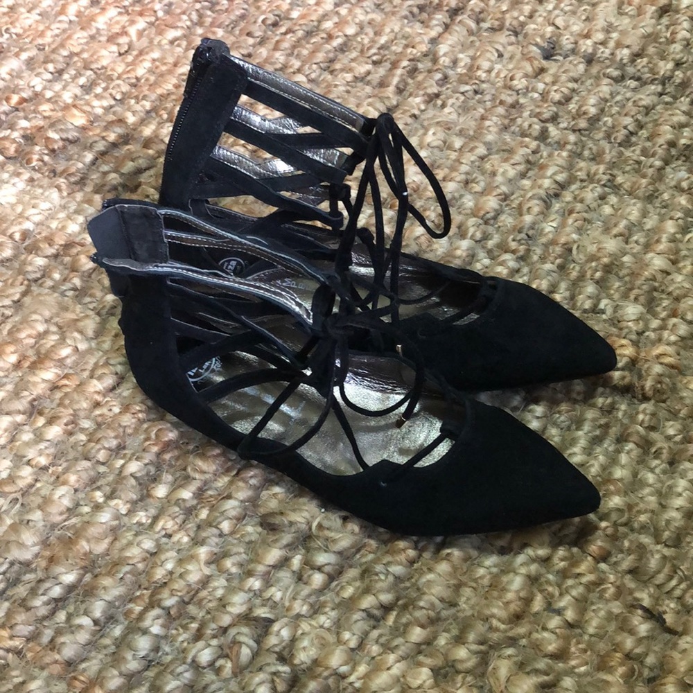 NEW NEVER WORN JEFFERRY CAMBELL FLATS